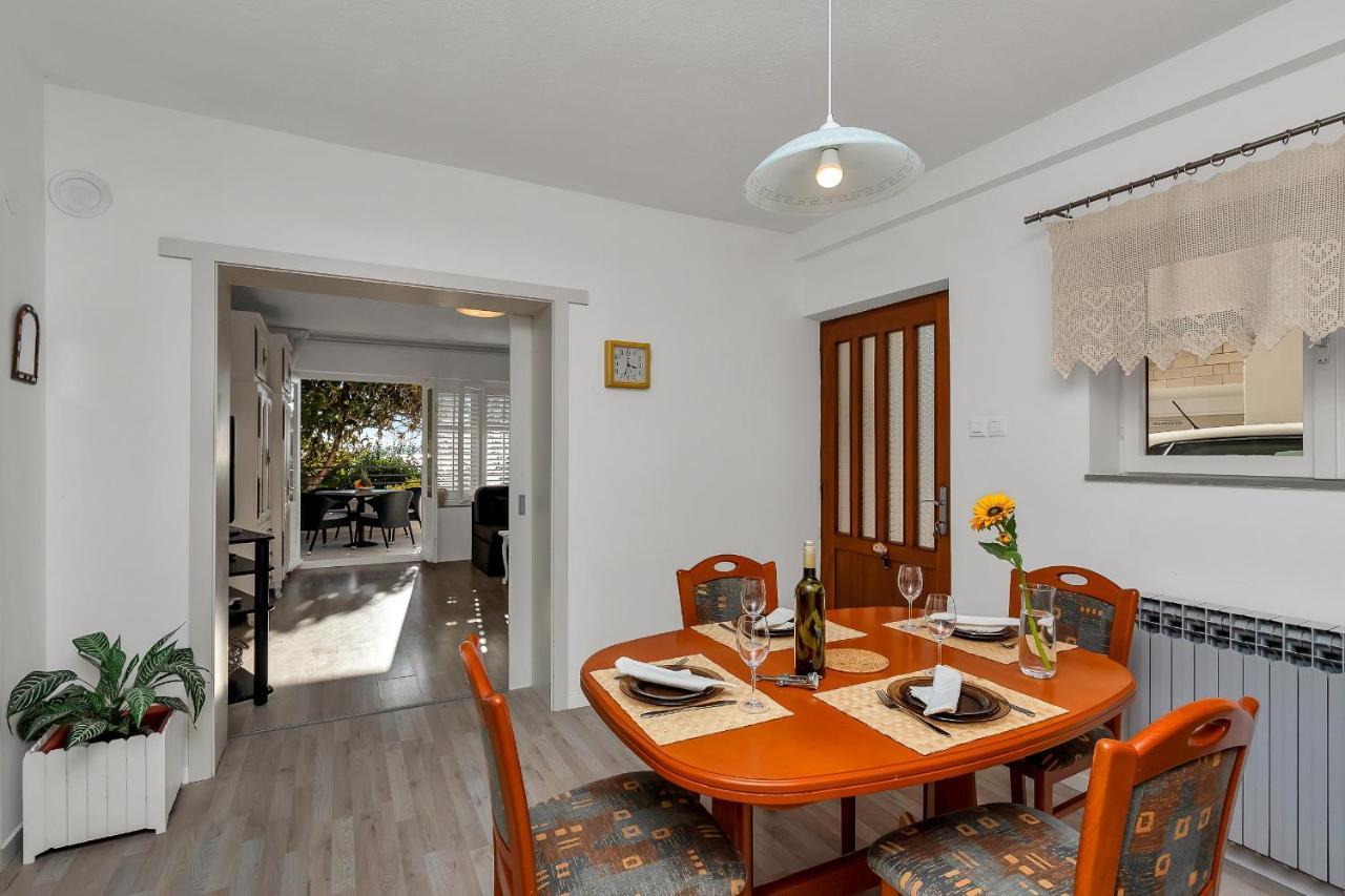 Apartments And Rooms By The Sea Baska Voda, Makarska - 2578 Exterior photo