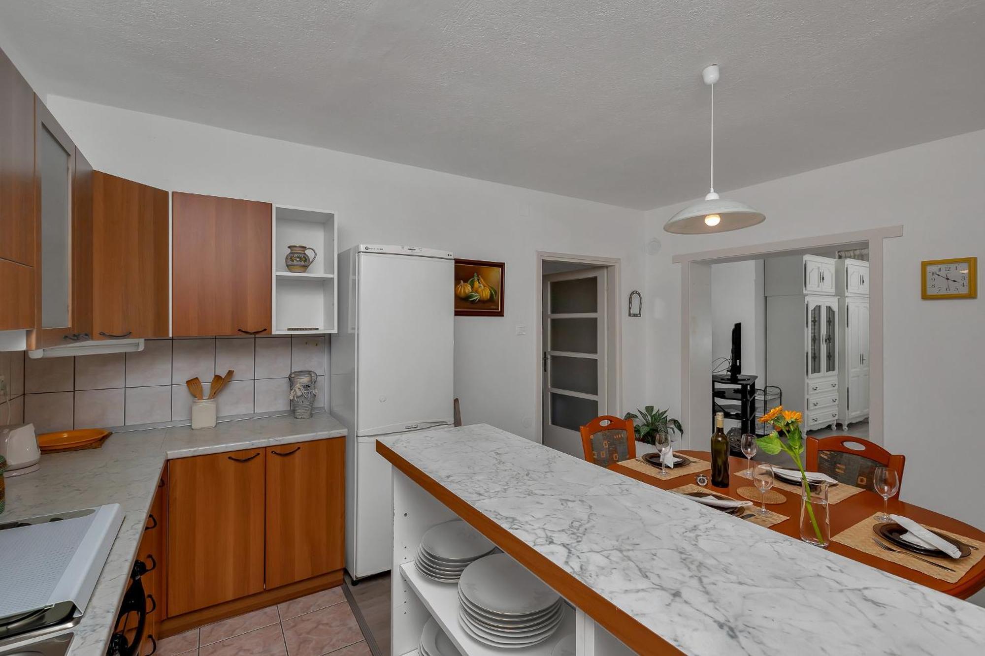Apartments And Rooms By The Sea Baska Voda, Makarska - 2578 Room photo